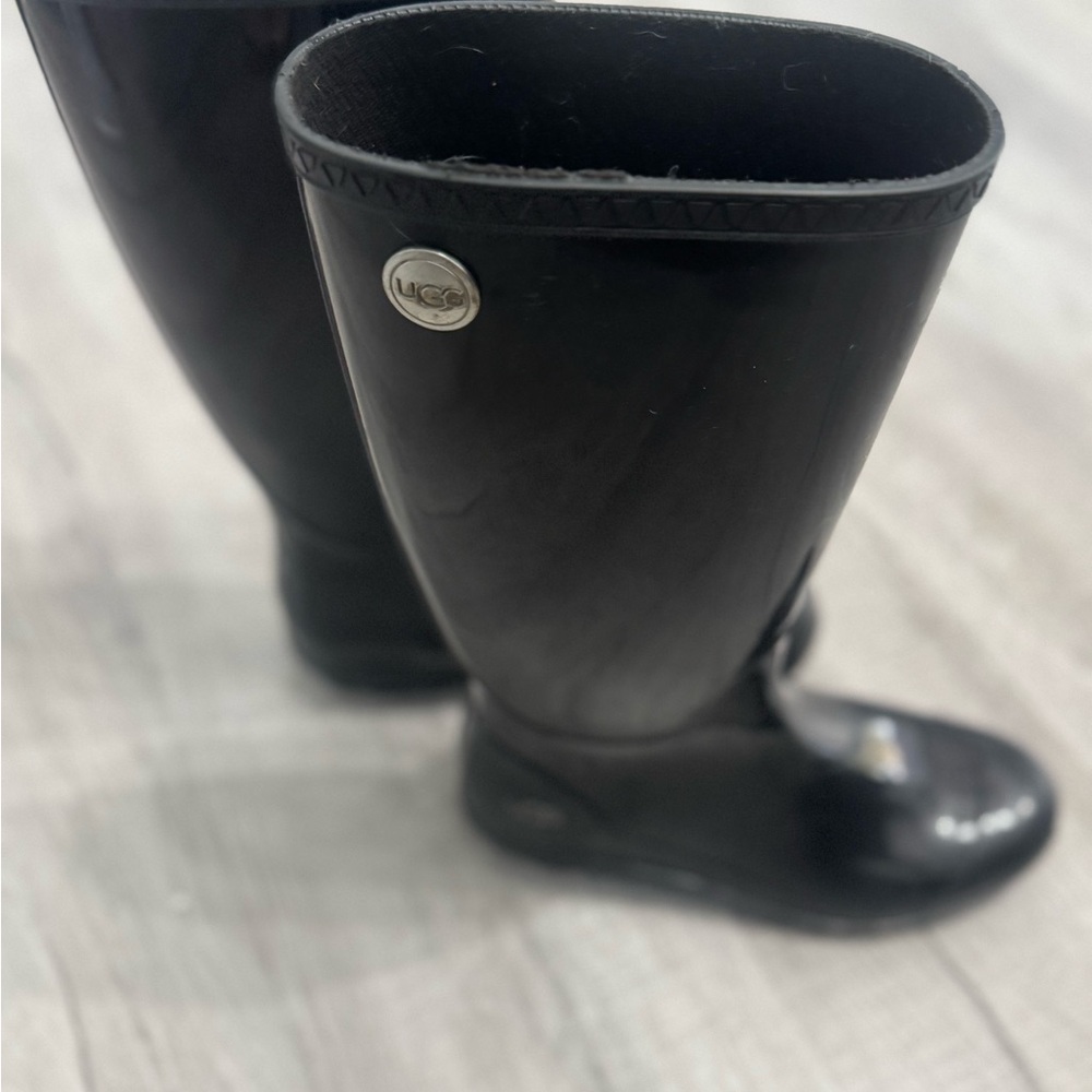 UGG Black Women's Winter & Rain Boots - Picture 2 of 13